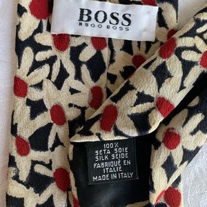 Hugo Boss silk tie